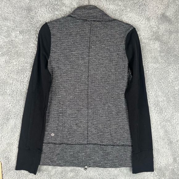 LULULEMON Daily Yoga Coco Pique Black Jacket Women’s, Size 6 - Picture 10 of 15
